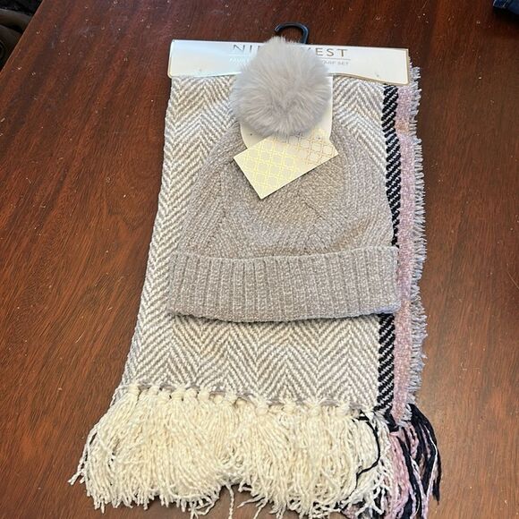 Nine West Taupe Pink Black Faux Fur Pom Beanie and Scarf Set OS New - Picture 2 of 5